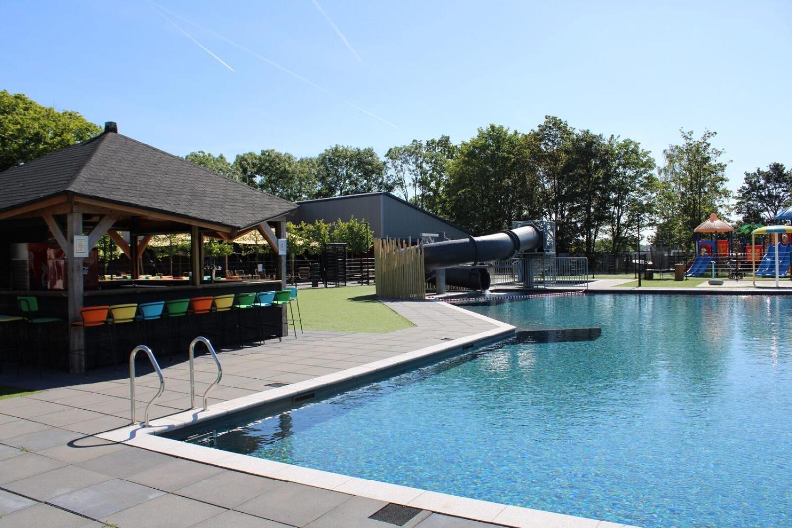 Vakantiehuis Met Vijverzicht Lathum Esterno foto