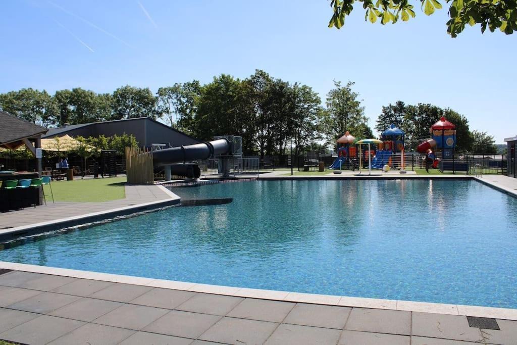 Vakantiehuis Met Vijverzicht Lathum Esterno foto