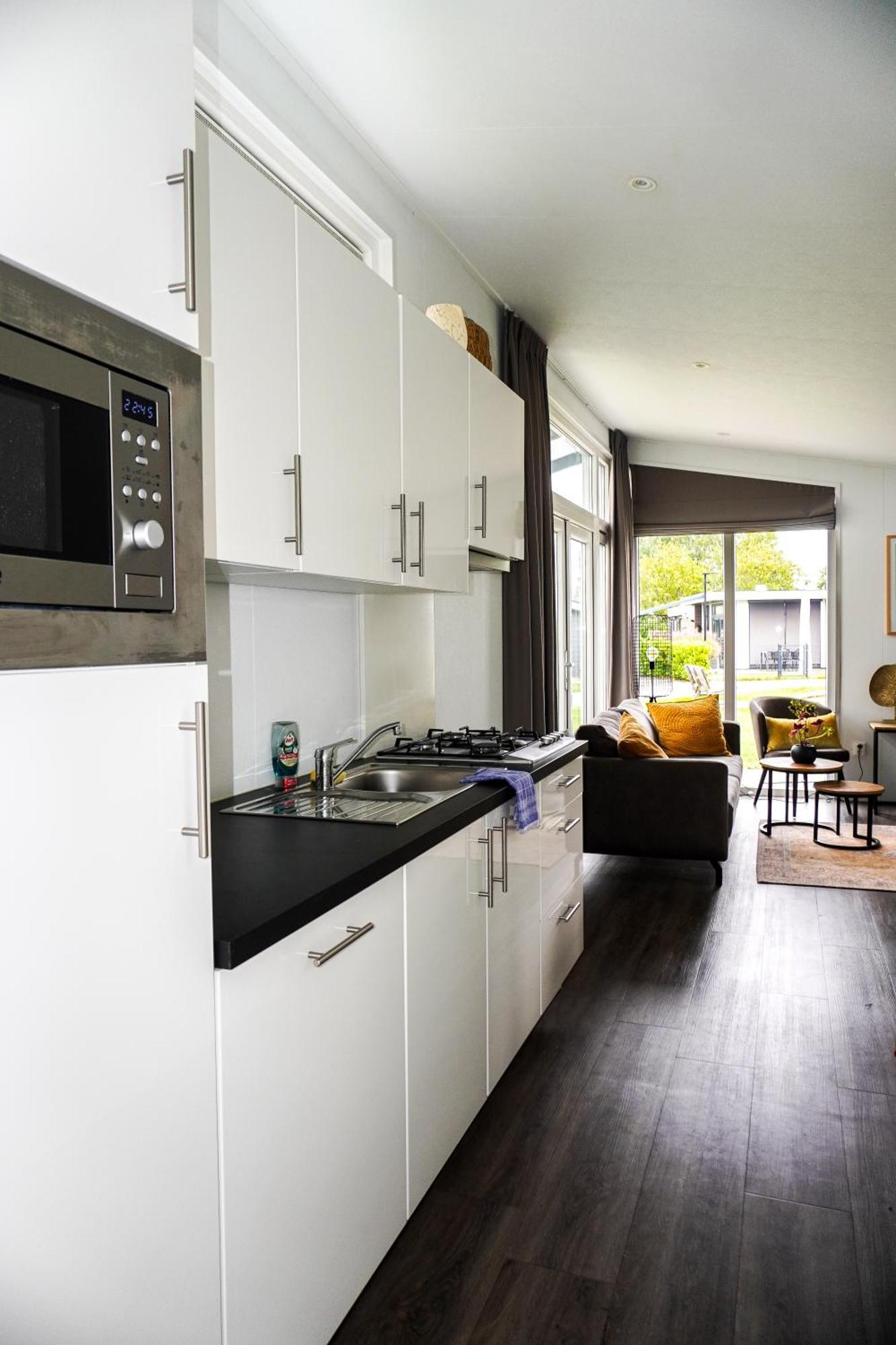 Vakantiehuis Met Vijverzicht Lathum Esterno foto