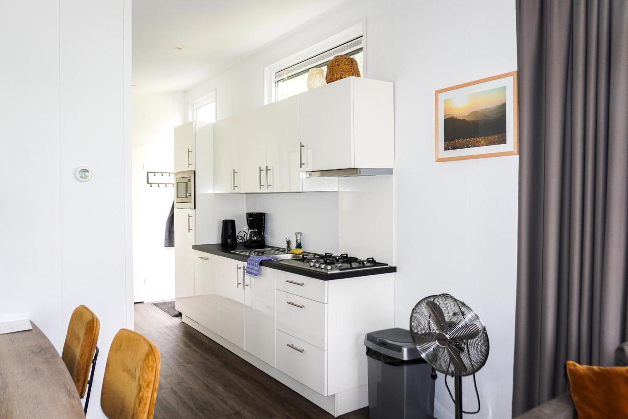 Vakantiehuis Met Vijverzicht Lathum Esterno foto